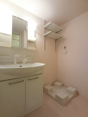 【洗面所】 | シャイニー