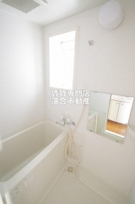 【浴室】 | リシェス橋本 | 窓付きのお風呂♪