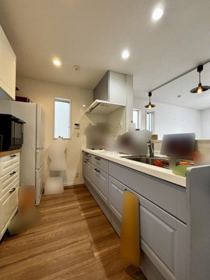 【居間・リビング】 | 【弊社管理物件】北区滝野川４丁目中古一戸建て