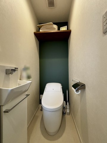 【トイレ】 | 【弊社管理物件】北区滝野川４丁目中古一戸建て