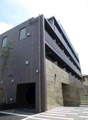 【外観】 | MAXIV練馬 | 鉄筋コンクリート造のがっちりとした建物。