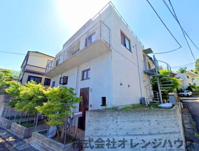 【外観】 | 秦野市南矢名 中古戸建 | 『駅徒歩4分の利便性』と、『スタイリッシュでモダンな雰囲気を持つ邸』