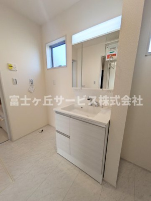 【独立洗面台】 | 磐田市赤池 4期 新築一戸建て | 独立洗面台です