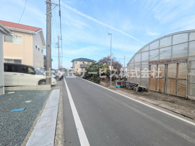 【前面道路含む現地写真】 | 磐田市赤池 4期 新築一戸建て | 前面道路です