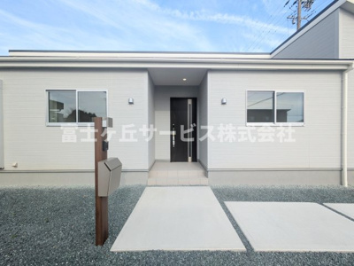 【エントランス】 | 磐田市赤池 4期 新築一戸建て | エントランスです