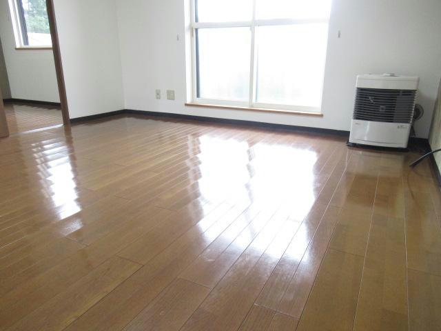 あすなろ壱番館の居間・リビング