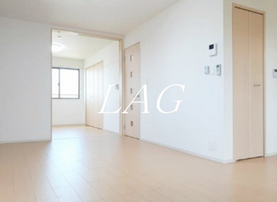 【居間・リビング】 | サンパティークⅡ | 洋室のお部屋です。