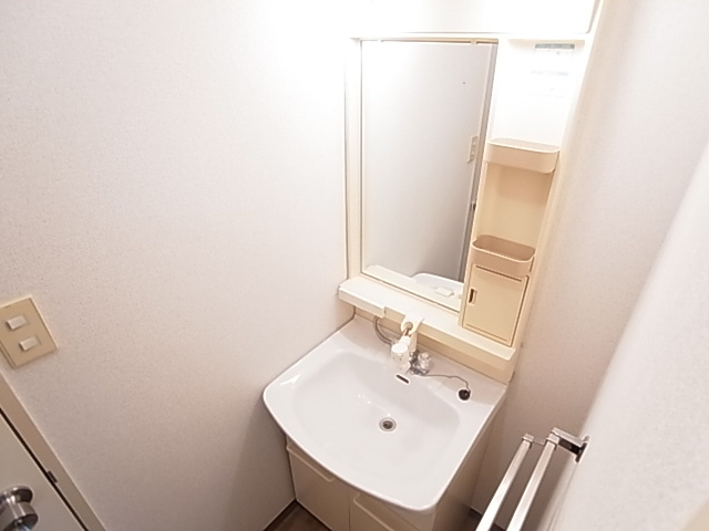 神戸市長田区高取山町１丁目の賃貸マンションの洗面所|洗面