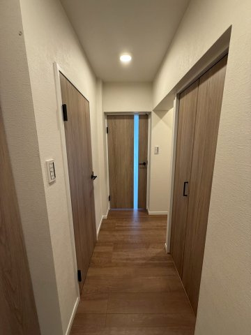 下月隈団地1号棟の玄関