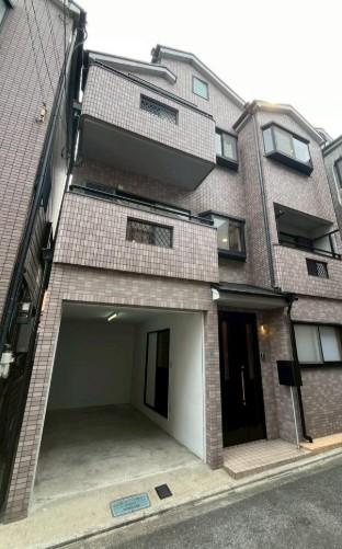 佐太中町5丁目　中古一戸建ての外観|新しい生活にいかがでしょうか？外観はお住まいの顔になります。こだわりたいポイントですね。外壁塗装や屋根塗装のご相談も承っております。
■現地内覧・資金計画相談・住宅ローン相談もお問合せ受付中■