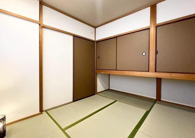 佐太中町5丁目　中古一戸建ての和室|和室4.5帖　１階のお部屋
■物件内覧・資金計画相談・住宅ローン相談、リフォーム相談、お問合せ受付中■
※当日・翌日のご内覧、ご相談はお電話でのお問合せがスムーズです！