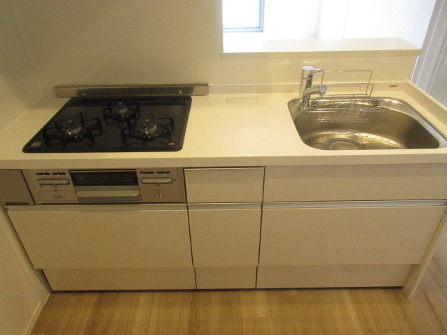 ｖｉｐｕｃｏｌｏｃｏ　ビプコロコのキッチン|★ガス３口グリル付システムキッチン★