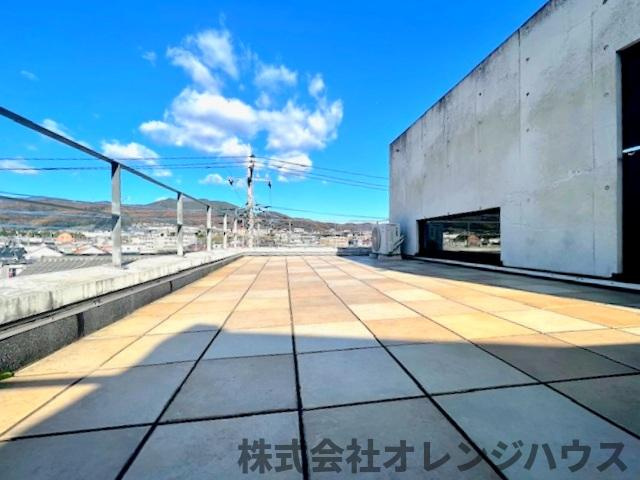 【バルコニー】 | 秦野市南矢名4丁目　 | 太陽の光を独り占めしている様な屋上バルコニー