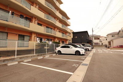 【駐車場】 | シーサイドヌーベル重 | 駐車場　