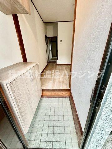 田井町一戸建の玄関