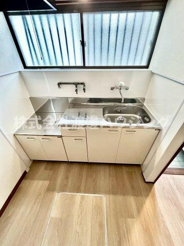 田井町一戸建のキッチン