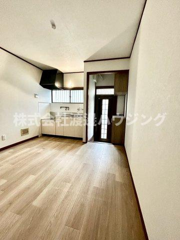 田井町一戸建の居間・リビング