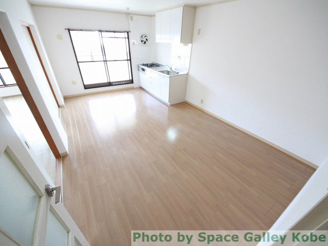 メゾンド平岡の居間・リビング|※お部屋により仕様が異なる場合があります※