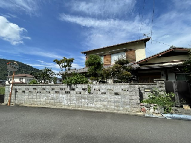 国分寺町柏原　土地の前面道路含む現地写真
