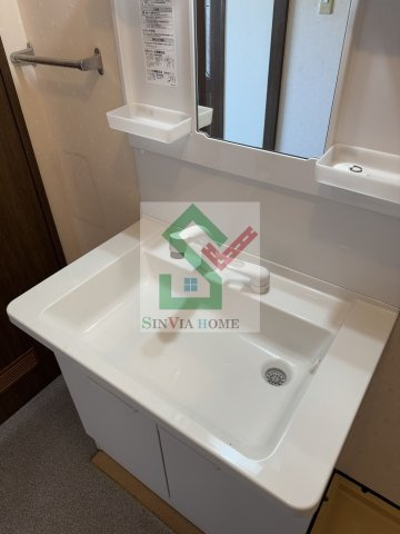 メルヴェーユ大泉学園の独立洗面台