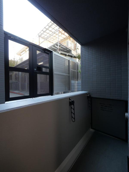 【バルコニー】