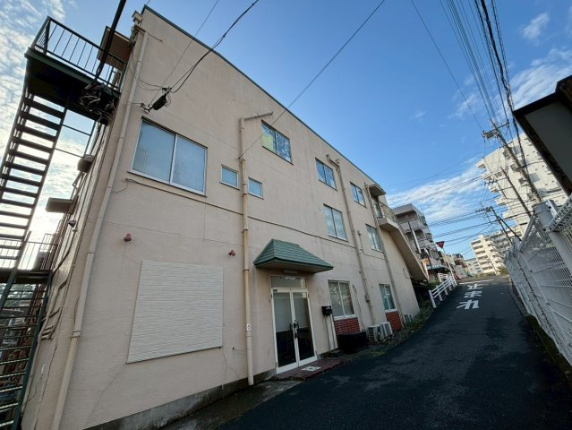 千葉県柏市　一棟テナントビルの外観