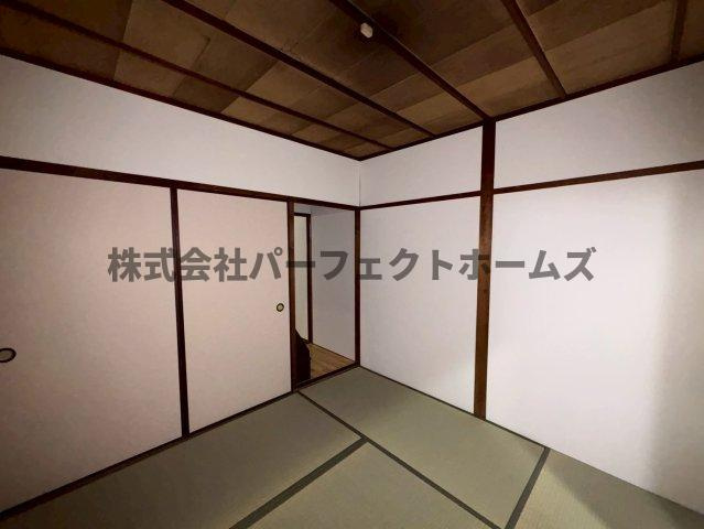 走谷2丁目テラスハウス　賃貸の和室|日本らしい落ち着いた雰囲気の和室です