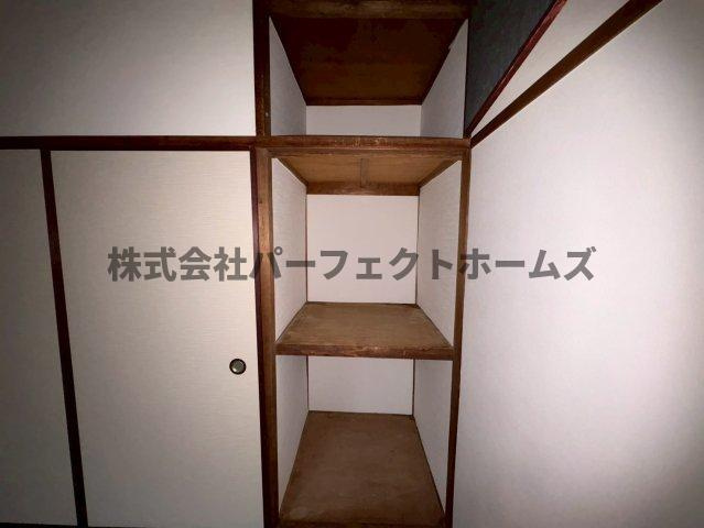 走谷2丁目テラスハウス　賃貸の収納|便利な収納スペースです