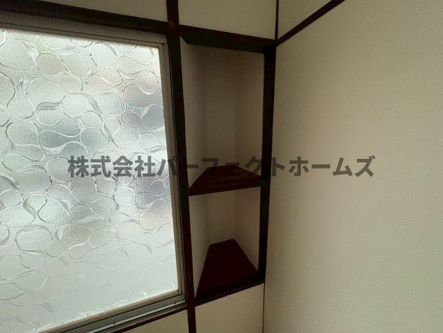 走谷2丁目テラスハウス　賃貸の収納|こまごまとしたものを収納できそうですね