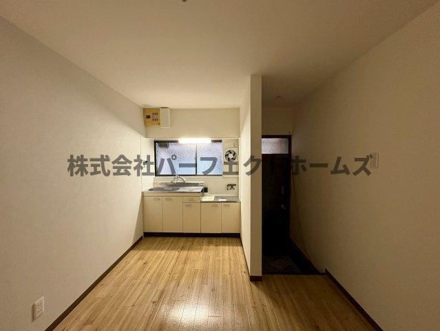走谷2丁目テラスハウス　賃貸の居間・リビング|ゆったり過ごせるリビングです