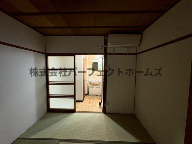 走谷2丁目テラスハウス　賃貸の和室|い草の香りが落ち着く素敵な和室です