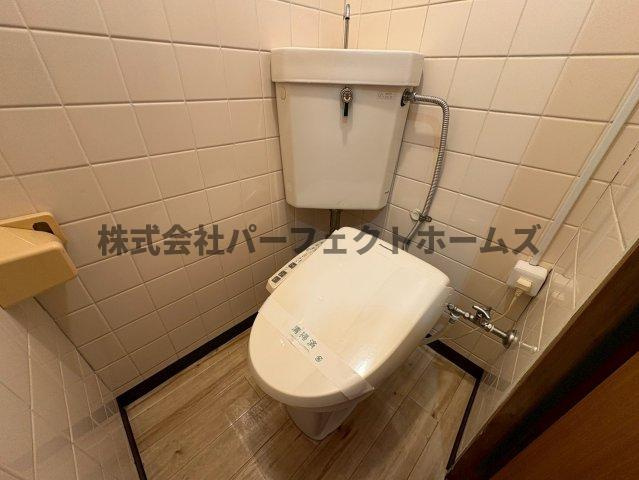 走谷2丁目テラスハウス　賃貸のトイレ|落ち着いたトイレです