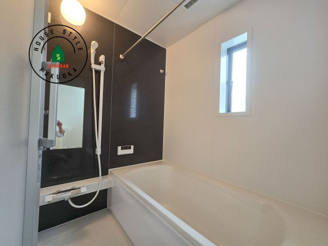 福岡市早良区野芥1丁目第23-2棟（1号棟）の浴室|浴室は一日の疲れを癒す場所だから、家族みんながゆったりできる快適設計。追い炊き機能付きオートバス。安定した温度で、いつでも快適に入浴できます。