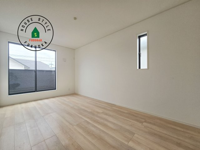 福岡市早良区野芥1丁目第23-2棟（1号棟）の洋室|各部屋収納を備えており過ごしやすいお家です！