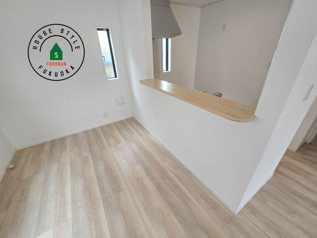 福岡市早良区野芥1丁目第23-2棟（1号棟）のダイニング|ダイニングとリビングのメリハリが付けやすい空間設計になっています。