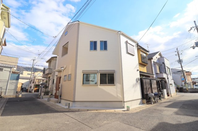 椥辻封シ川町の外観