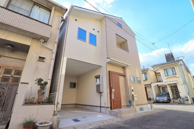 椥辻封シ川町の外観