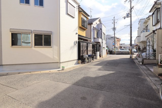 椥辻封シ川町の前面道路含む現地写真