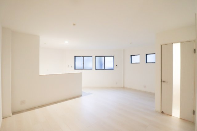 椥辻封シ川町の居間・リビング