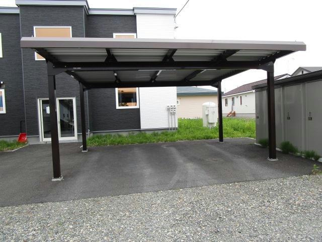 エトワールリゲルの駐車場