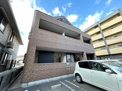 【外観】 | メゾンクローバー | 外観写真（昼）