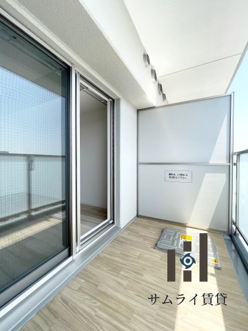 ファーストレジデンス栄のバルコニー