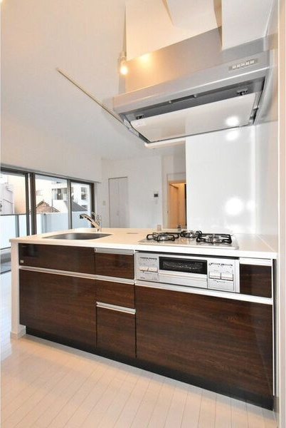 ファーストレジデンス栄のキッチン