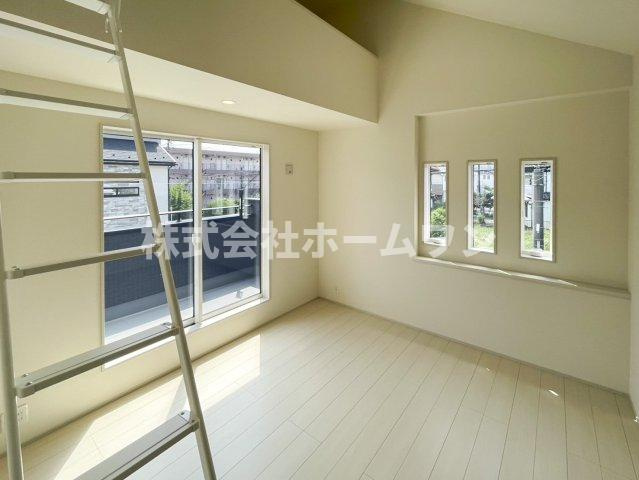 羽村市羽中２丁目の新築一戸建の洋室|落ち着いた色調の洋室です