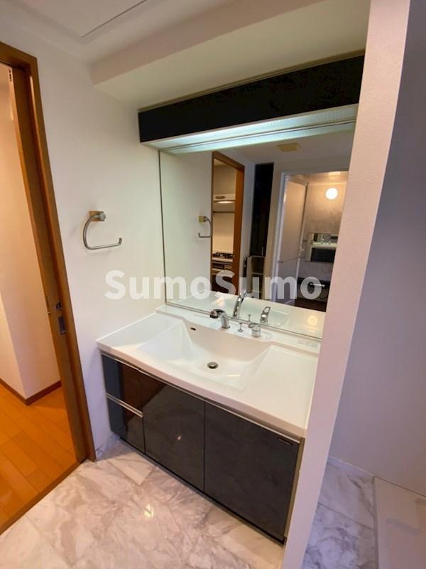 リーガル神戸三宮山手の洗面所