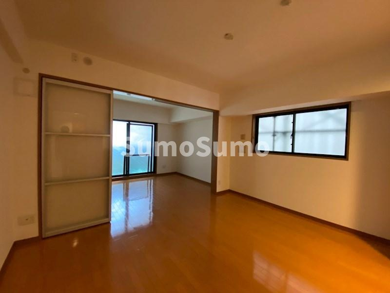 リーガル神戸三宮山手の居間・リビング