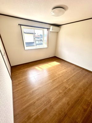 【居間・リビング】 | 伊勢崎市赤堀鹿島町貸家