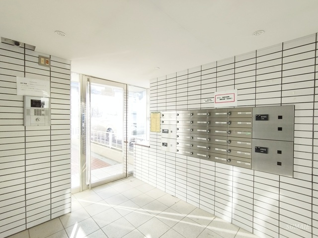 テラス１３７のロビー|集合ポストです★