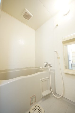 ディアスＵⅡの浴室|※写真は別の部屋のものです。