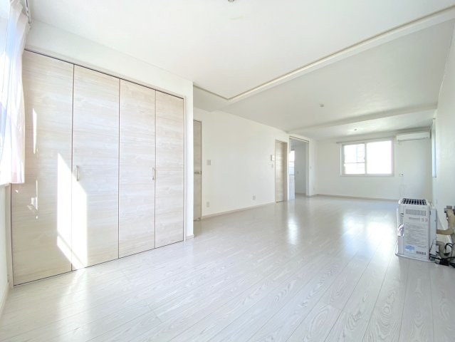 川下5条2丁目の居間・リビング